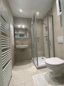 Badezimmer Frisch renoviertes Wohlf�hldomizil mit eigener Terrasse im Gr�nen! (70qm)