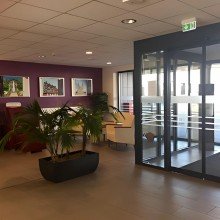 Heller Eingangsbereich Zwei Premium-Pflegeappartements inkl. bevorzugtem Belegungsrecht f�r Ihre Altersvorsorge zum Verkauf